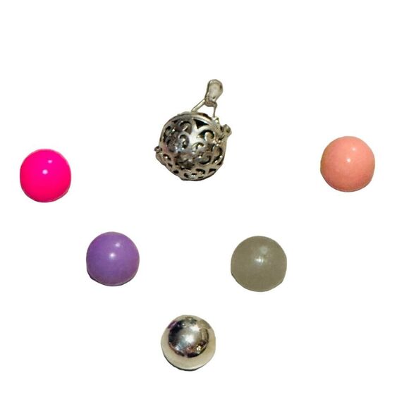 NWT Harmony Bell Necklace - Picture 10 of 11